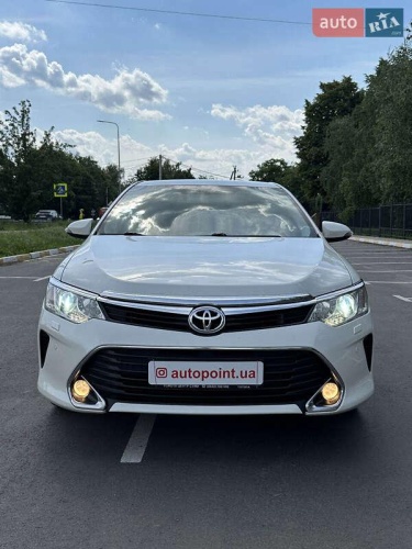 Toyota Camry 2017