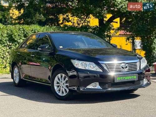 Toyota Camry 2012