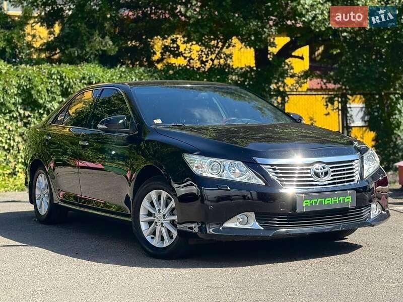 Toyota Camry 2012