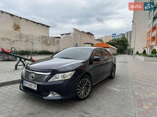 Toyota Camry 2011