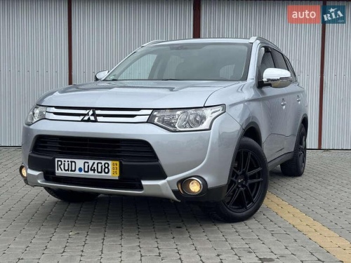Mitsubishi Outlander 2015