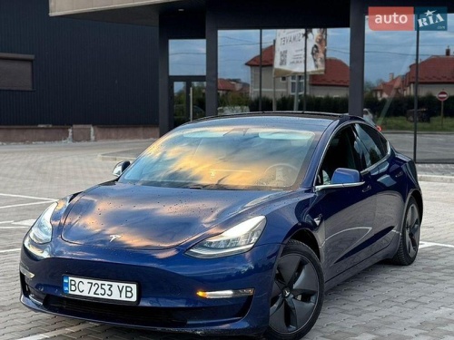 Tesla Model 3 2019