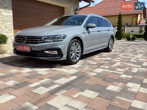 Volkswagen Passat 2024