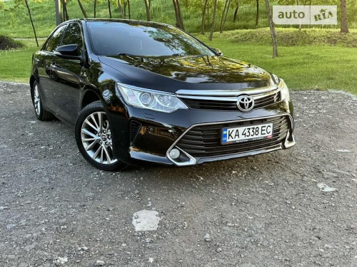 Toyota Camry 2017