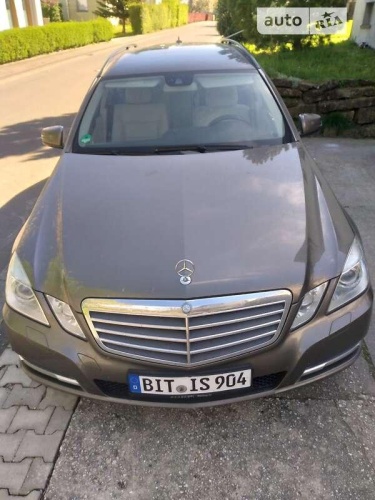 Mercedes-Benz E-Class 2010