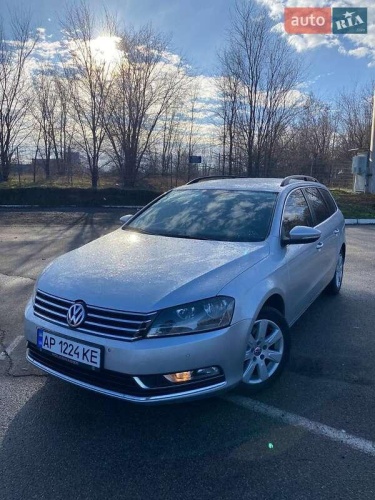 Volkswagen Passat 2011