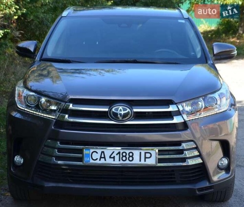 Toyota Highlander 2019