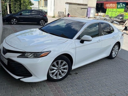 Toyota Camry 2017