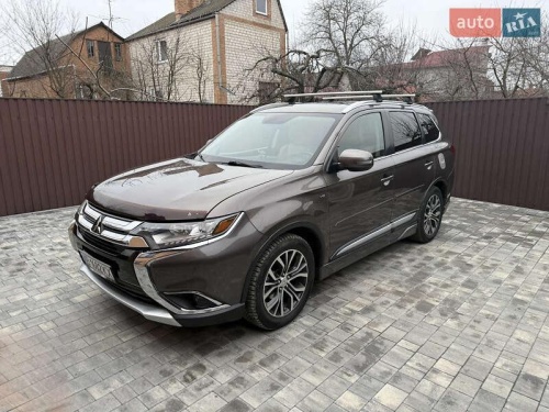Mitsubishi Outlander 2015