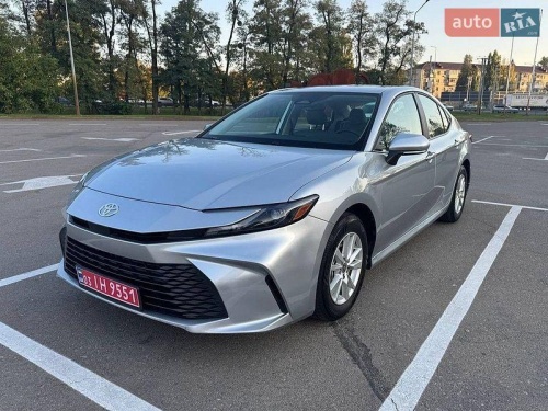 Toyota Camry 2025
