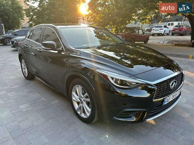 Infiniti QX30 2017