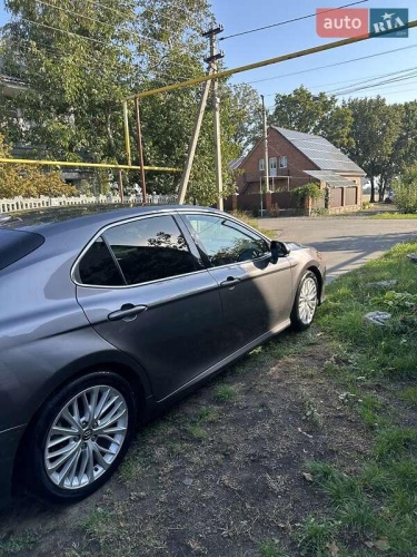 Toyota Camry 2018