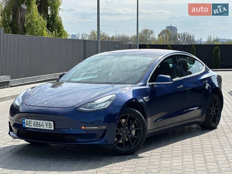 Tesla Model 3 2018