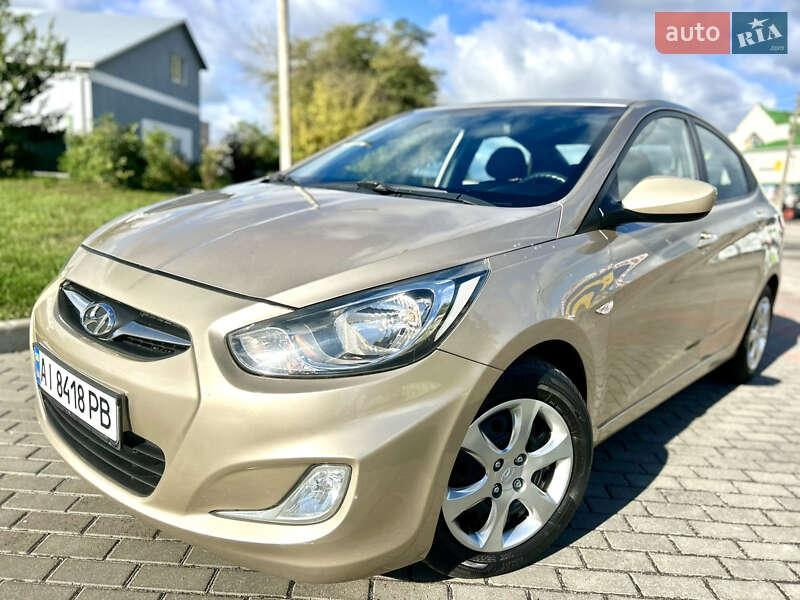 Hyundai Accent 2011