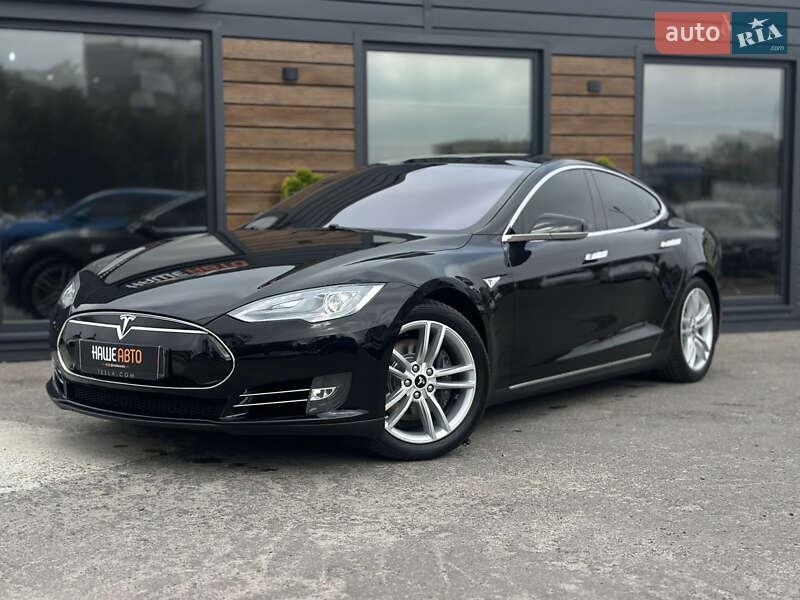 Tesla Model S 2013