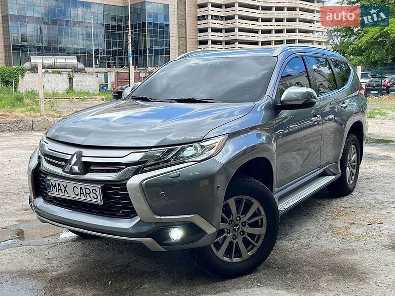 Mitsubishi Pajero Sport 2017