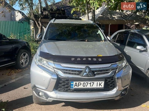 Mitsubishi Pajero Sport 2017