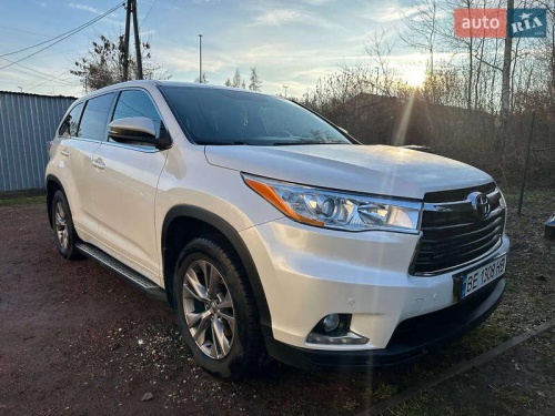 Toyota Highlander 2015