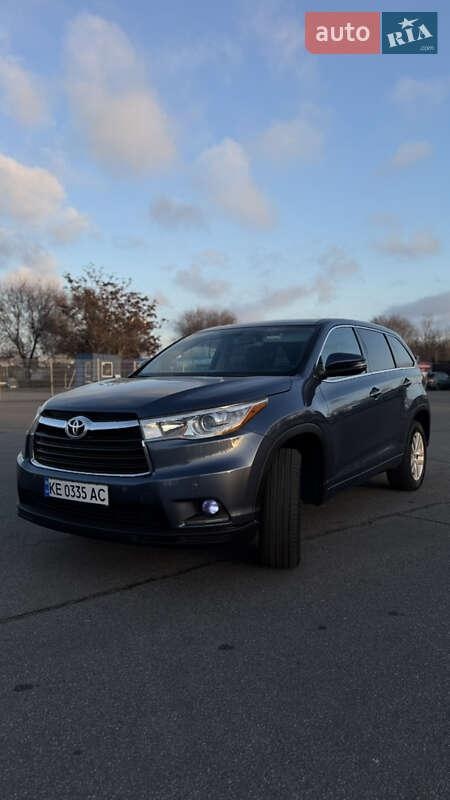 Toyota Highlander 2015