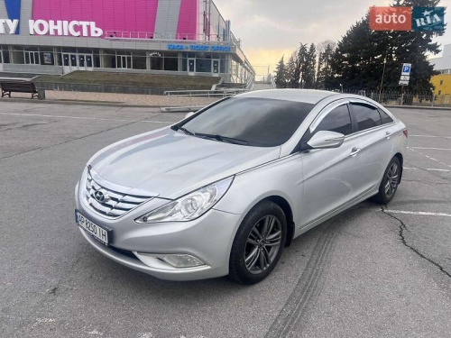Hyundai Sonata 2013