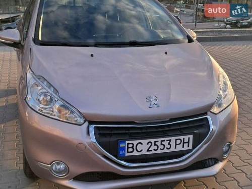 Peugeot 208 2014