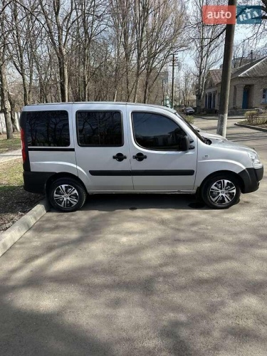Fiat Doblo 2011