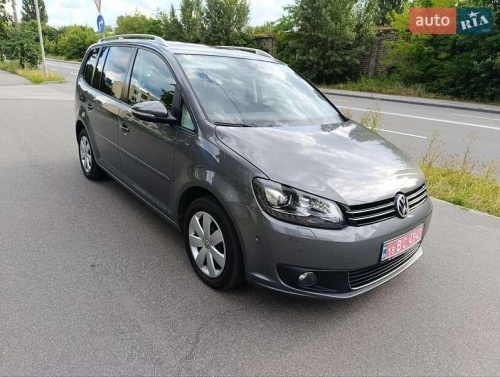 Volkswagen Touran 2011