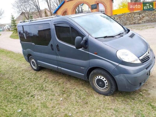Opel Vivaro 2011