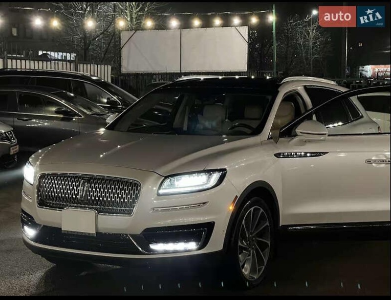 Lincoln Nautilus 2020