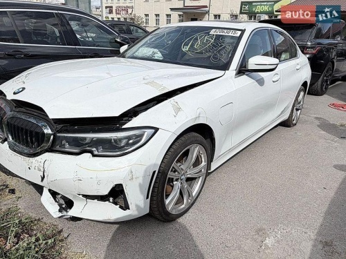 BMW 3 Series 2021