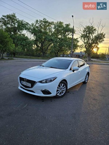 Mazda 3 2015