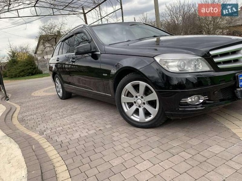 Mercedes-Benz C-Class 2010