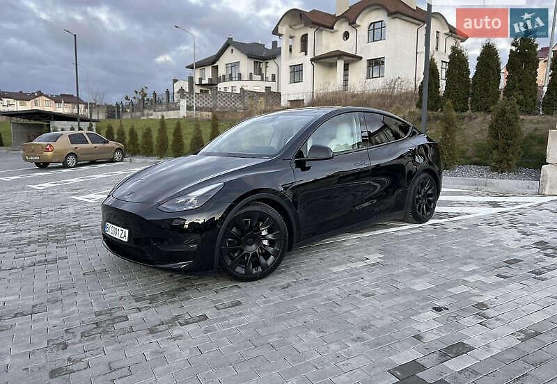 Tesla Model Y 2021