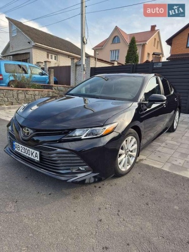 Toyota Camry 2019