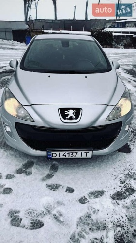 Peugeot 308 2011