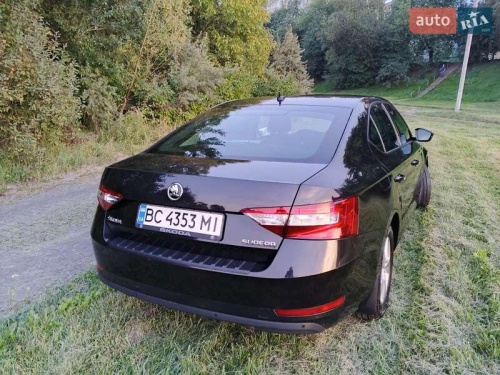 Skoda Superb 2016