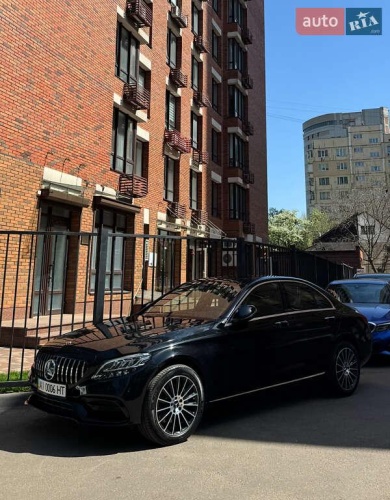 Mercedes-Benz C-Class 2018