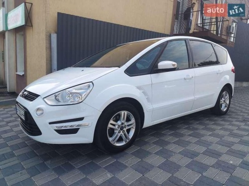 Ford S-Max 2012