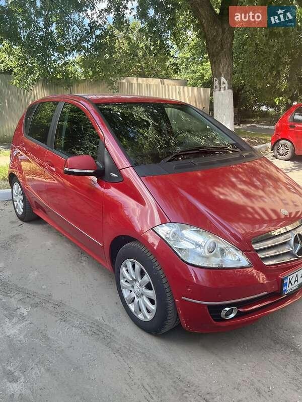Mercedes-Benz A-Class 2011