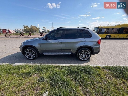 BMW X5 2011