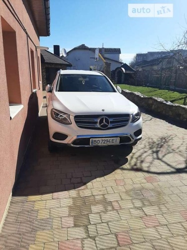Mercedes-Benz GLC-Class 2019