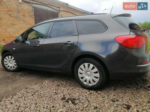 Opel Astra 2014