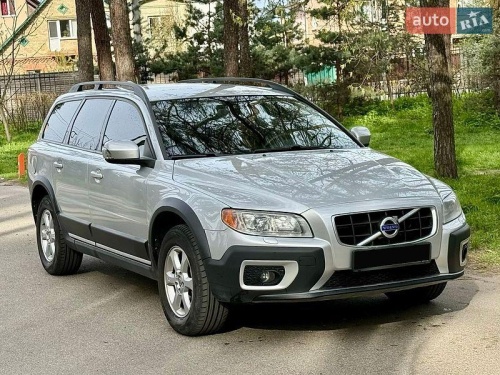 Volvo XC70 2010