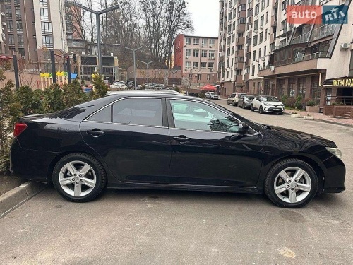 Toyota Camry 2013