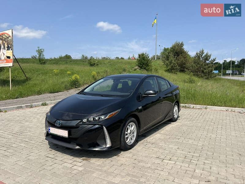 Toyota Prius Prime 2021