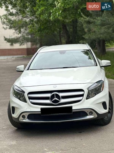 Mercedes-Benz GLA-Class 2015