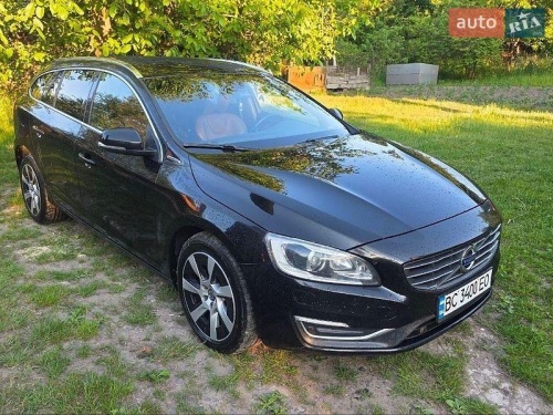Volvo V60 2015
