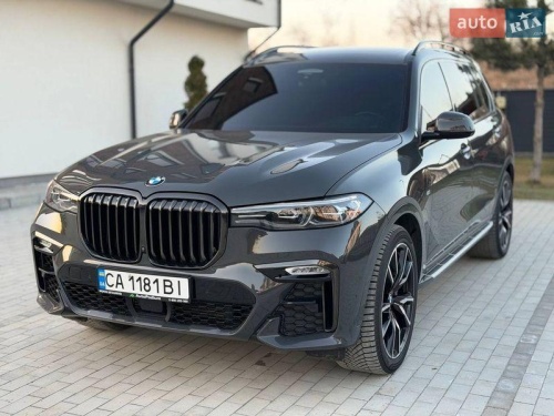 BMW X7 2021