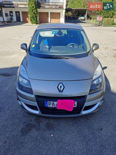 Renault Scenic 2011