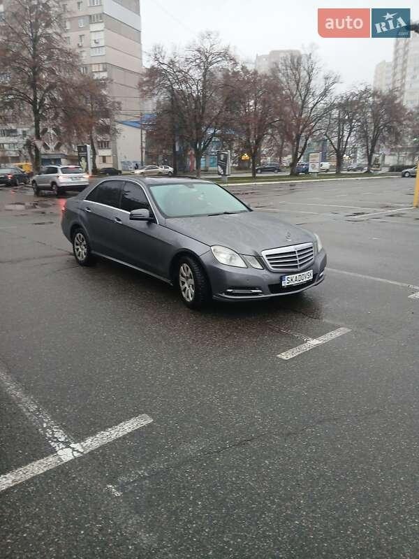 Mercedes-Benz E-Class 2012